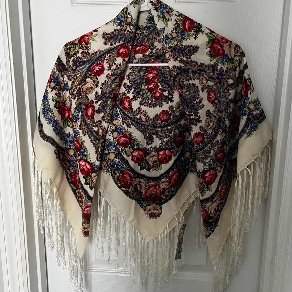 Floral print elegant scarf